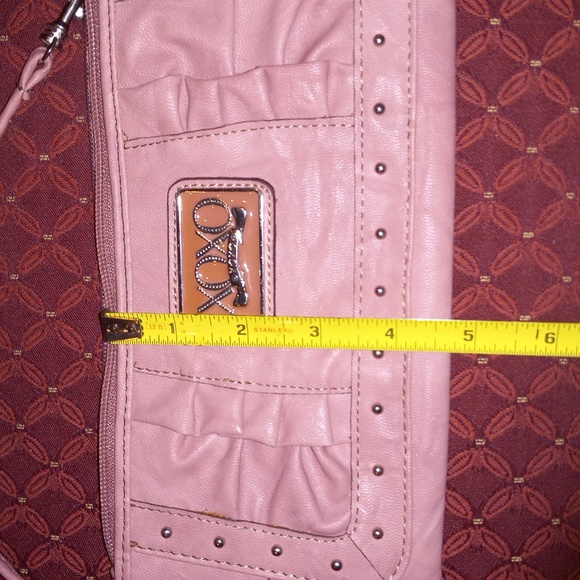 XOXO Wristlet/Purse - Picture 5 of 5